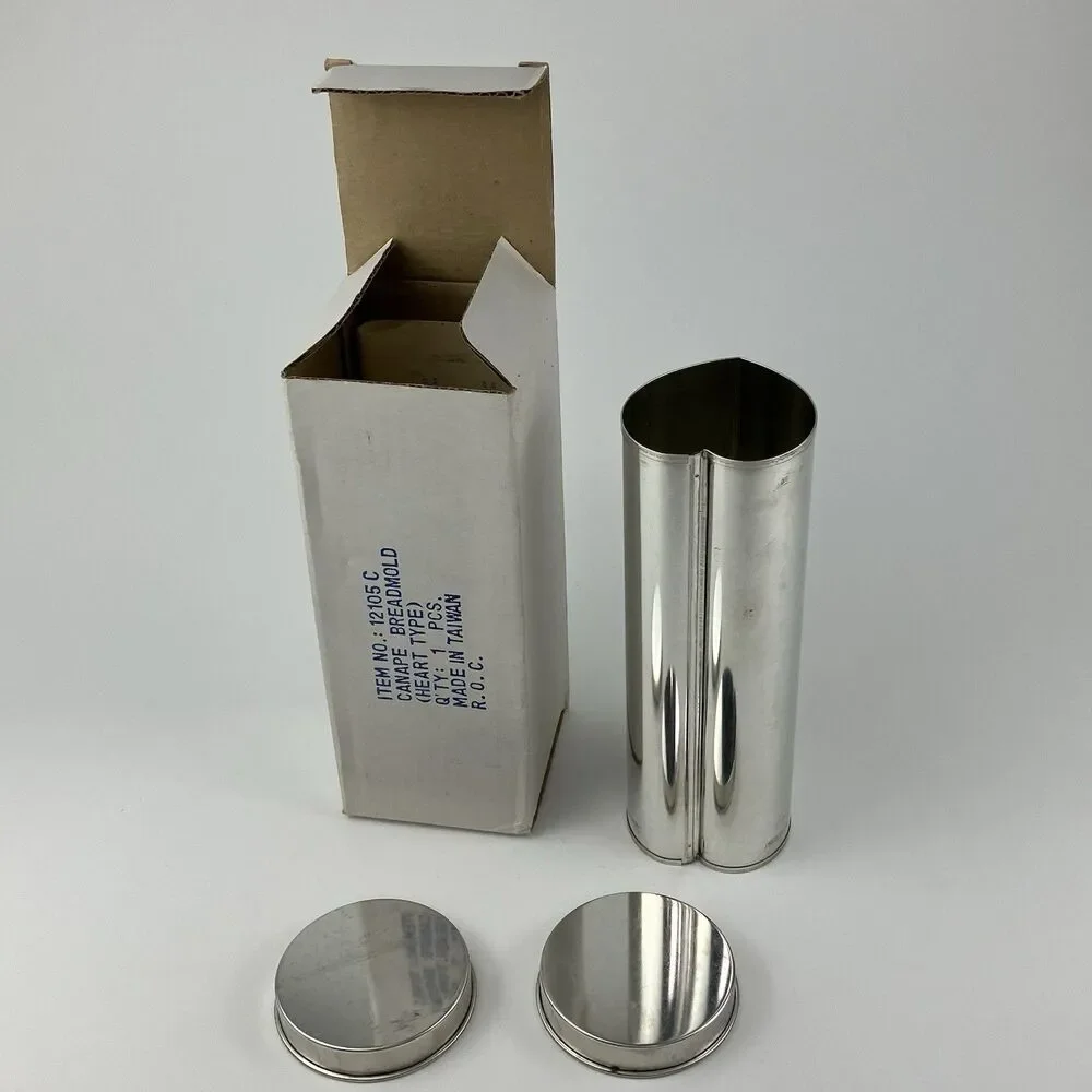 The Pampered Chef Heart Shaped Bread Tube 9